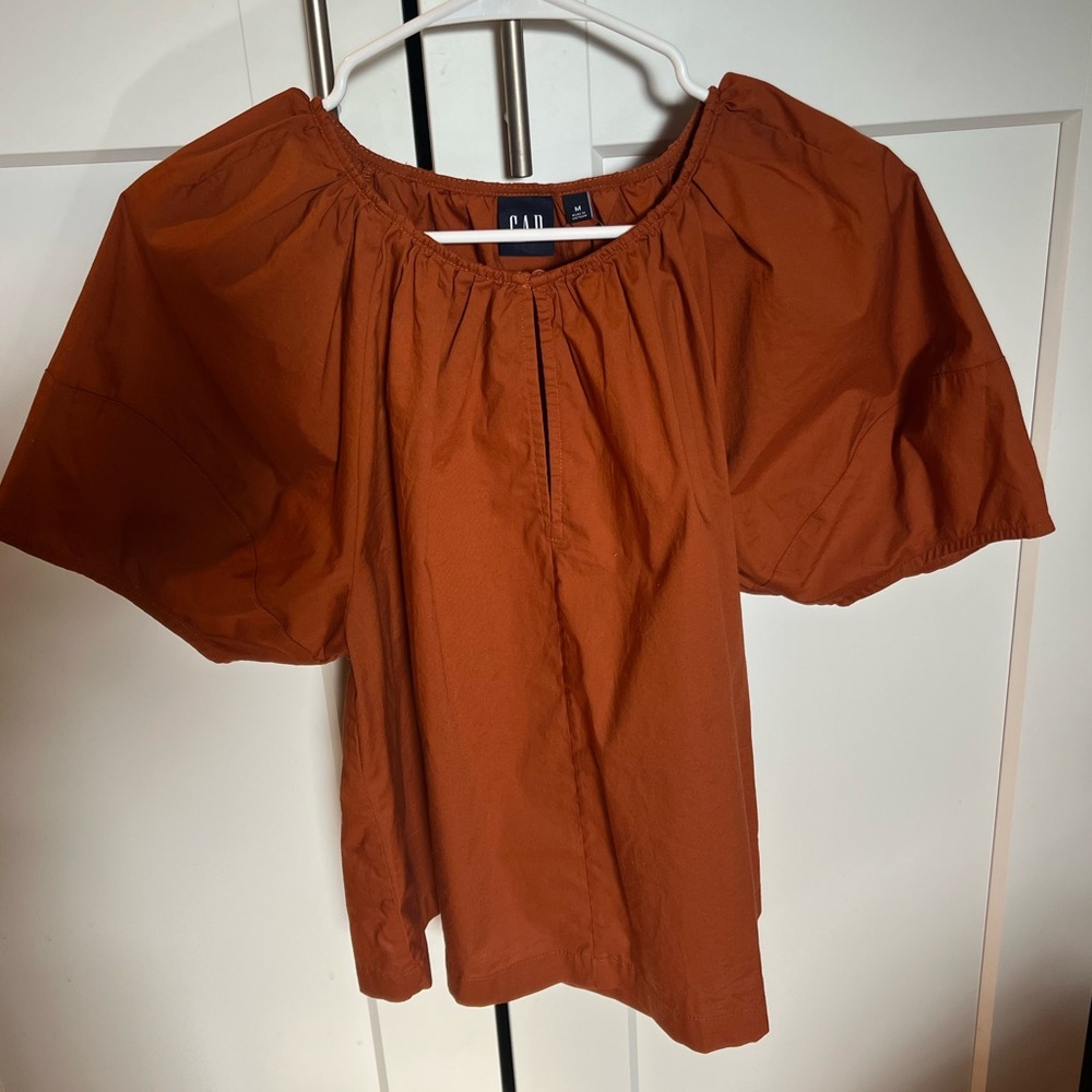NWT GAP size M women’s blouse